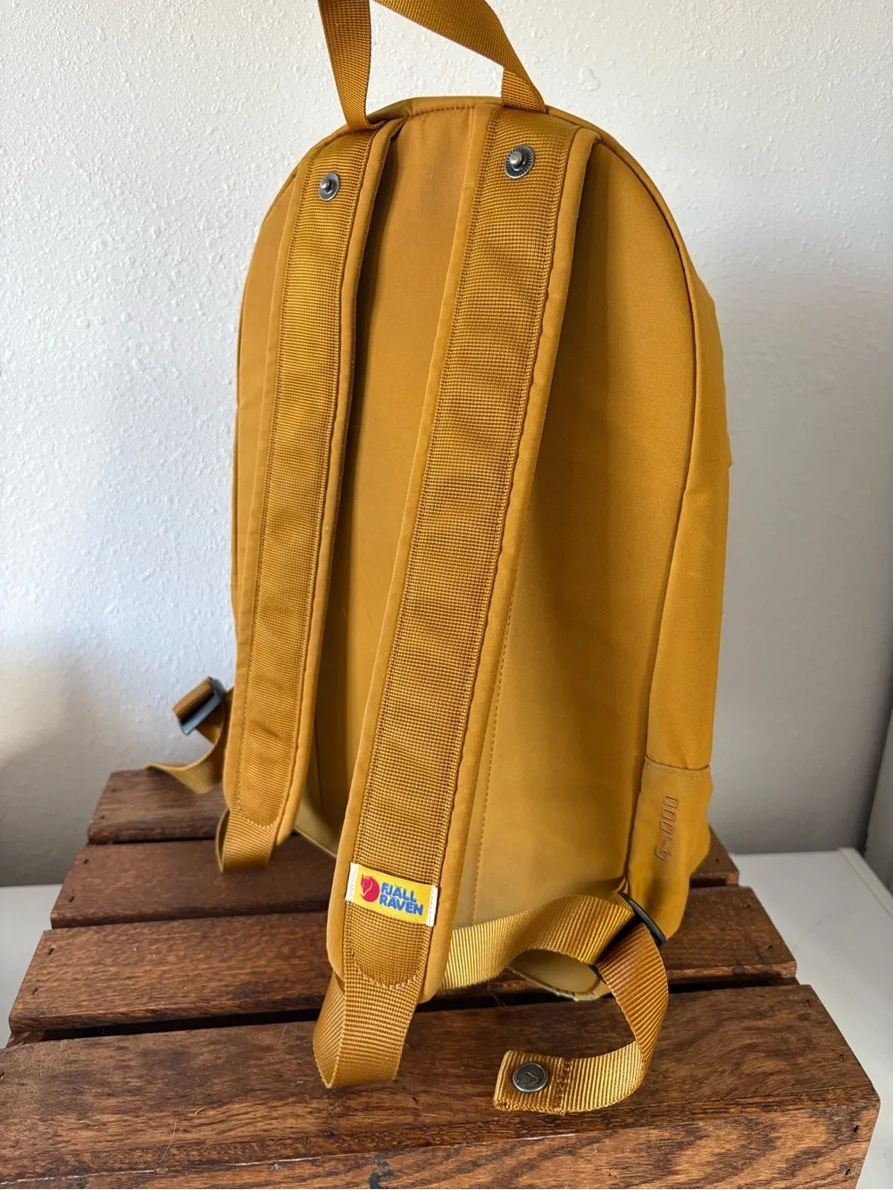 Fjällräven Mustard Ochre Yellow Backpack w/ Seat Pad Outdoor Hiking School Bag